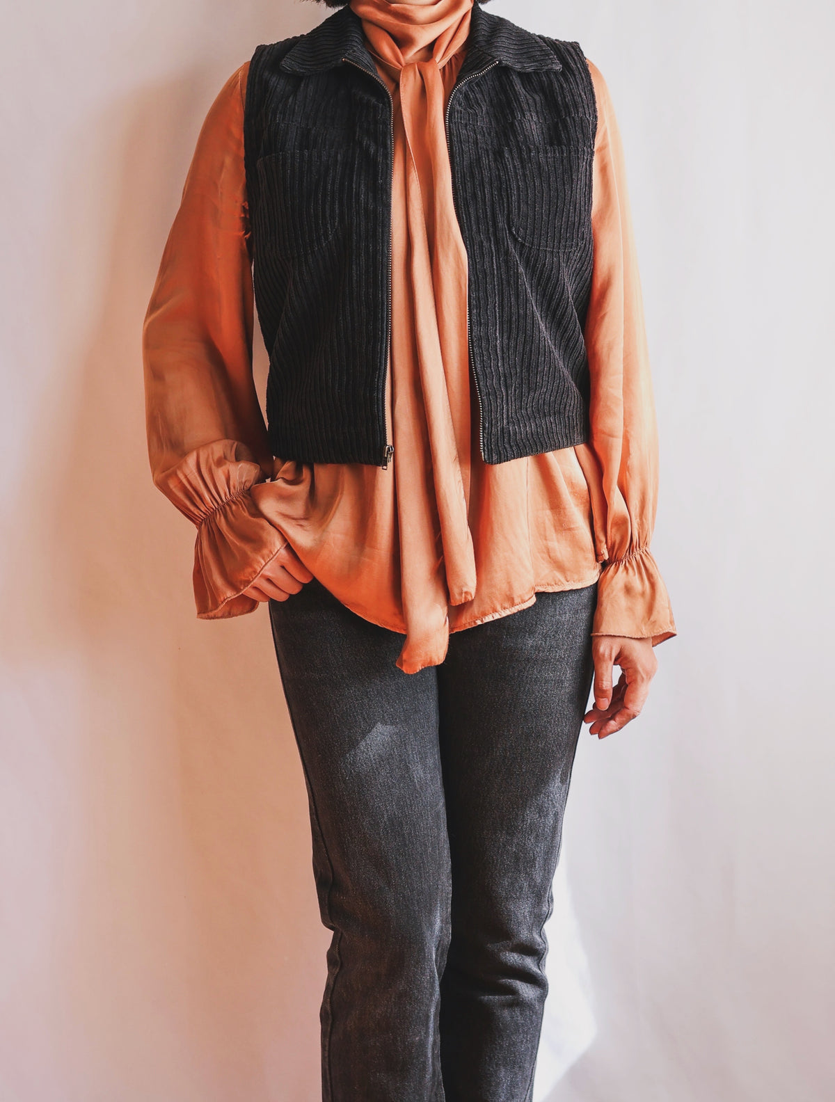 【sizeM】1990’s Viscose Bow Tie Blouse（Made In Italy）