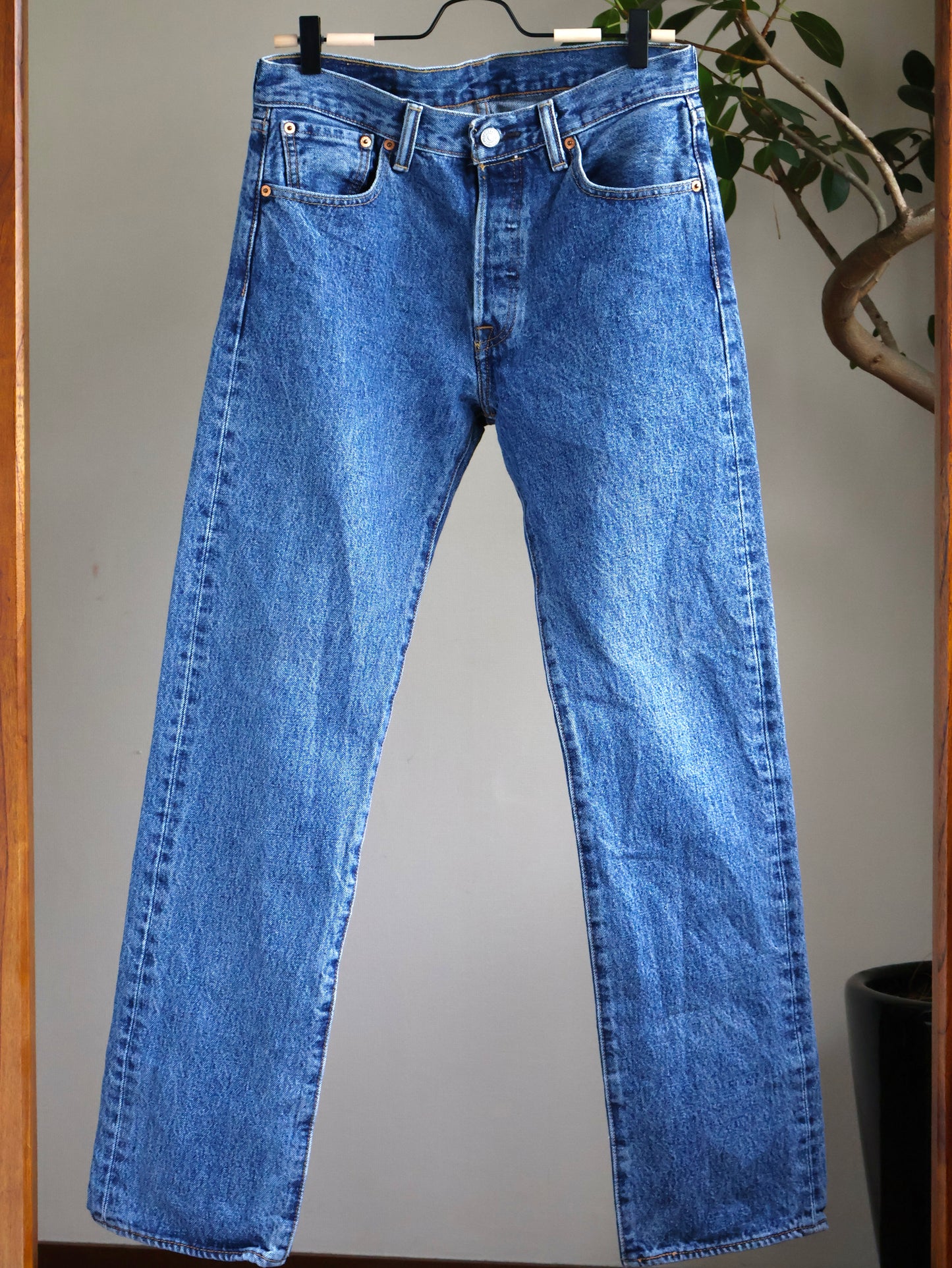 Levi's 501 Medium Wash Straight Denim Made in Mexico