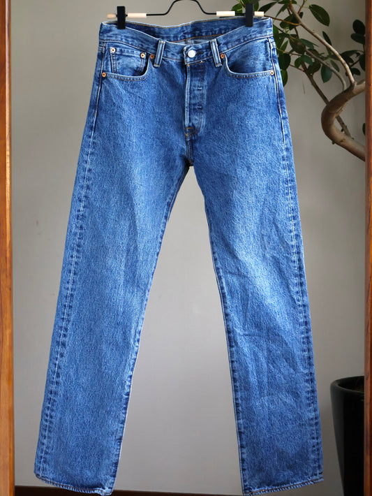 Levi's 501 Medium Wash Straight Denim Made in Mexico