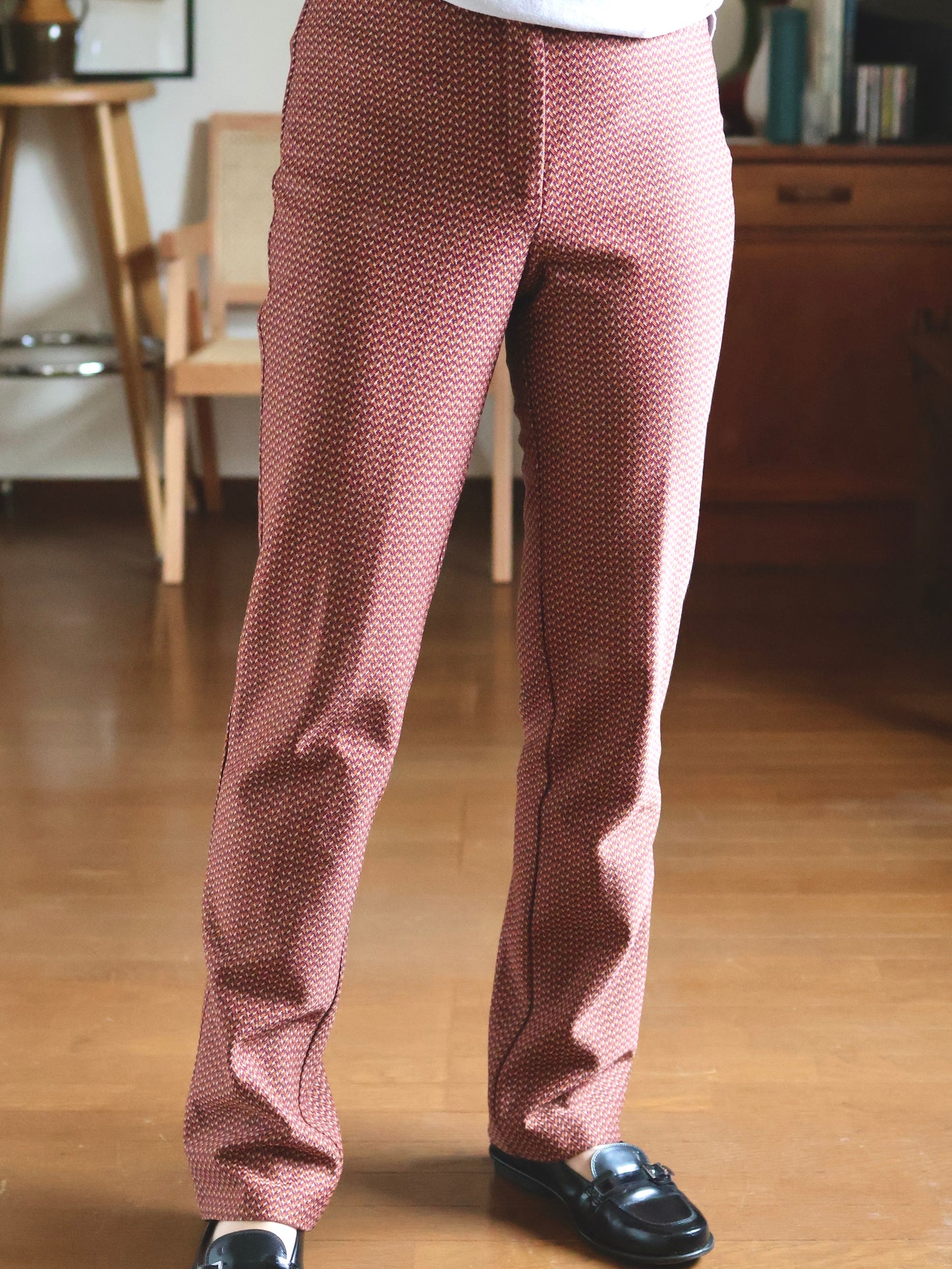 Geometric Pattern Slim Straight Slacks