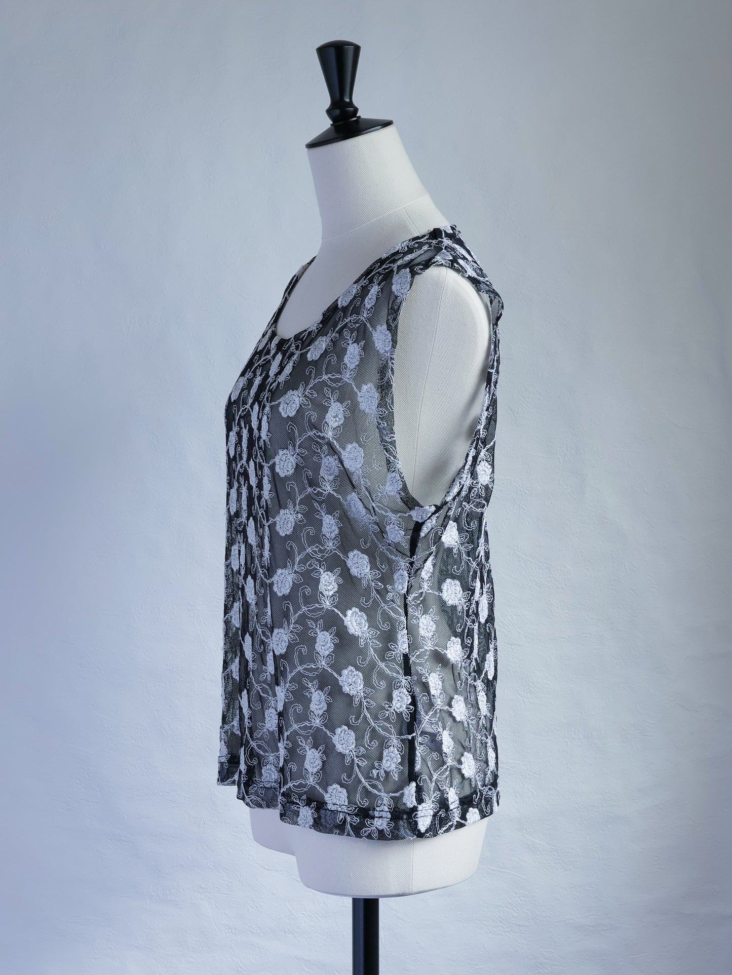 Floral Embroidery Mesh Sleeveless Top