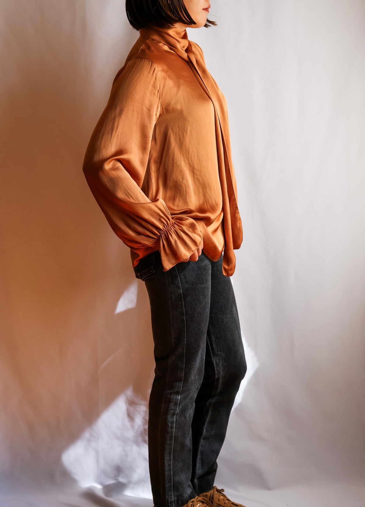 【sizeM】1990’s Viscose Bow Tie Blouse（Made In Italy）