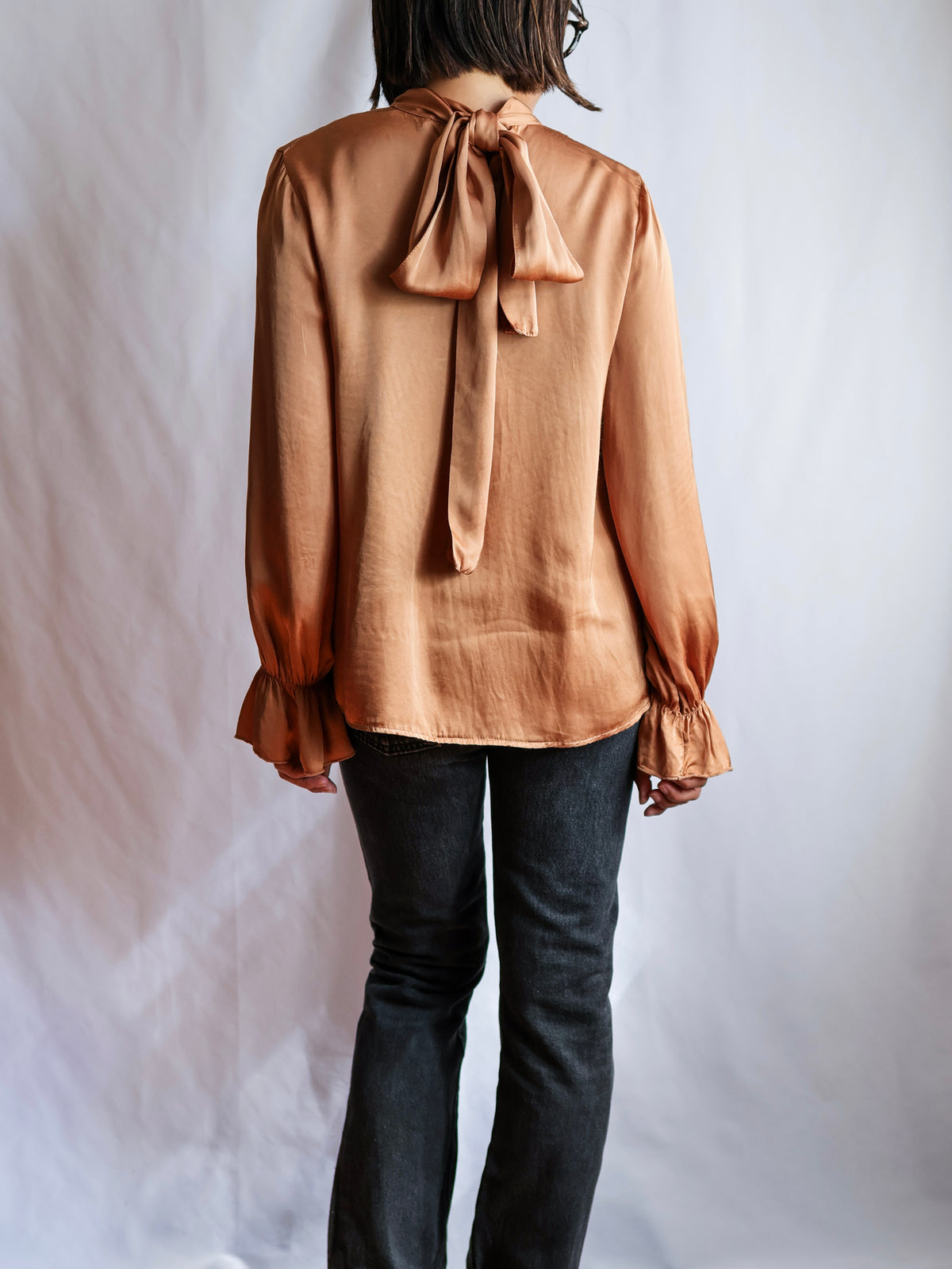【sizeM】1990’s Viscose Bow Tie Blouse（Made In Italy）